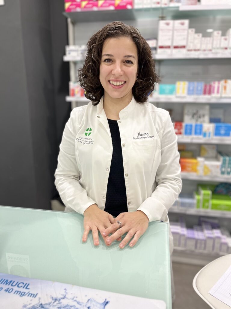 Laura Lorente forma parte de nuestro equipo y es Técnico Farmacia y Ortopedia Superior